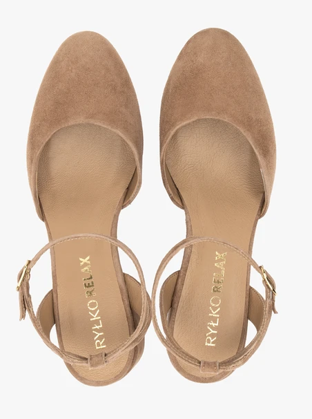 Hellbraune Slingback-Pumps