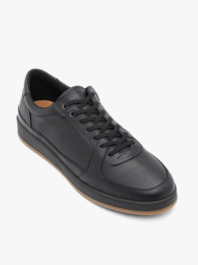 Black sports half shoes