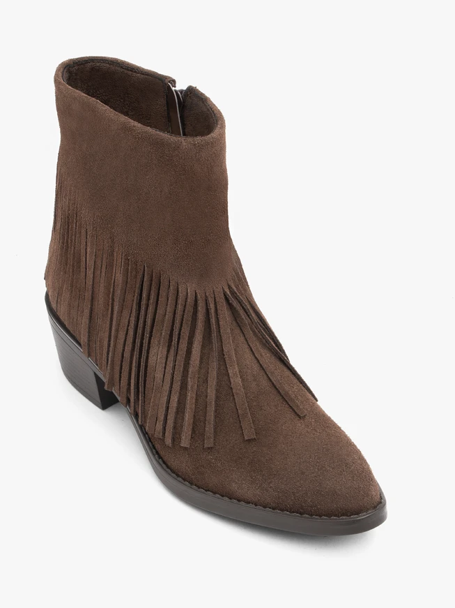 Braune Fransenstiefel