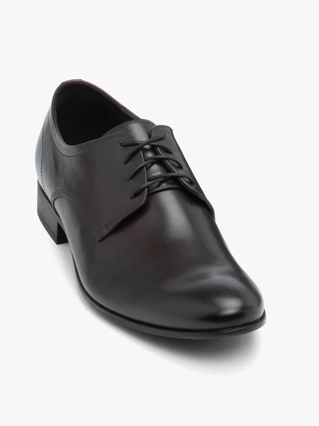 Kastanienbraune formelle Schuhe