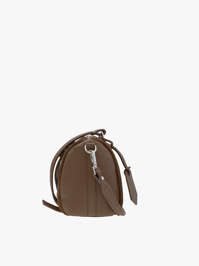 Hellbraune mittelgroße Tasche