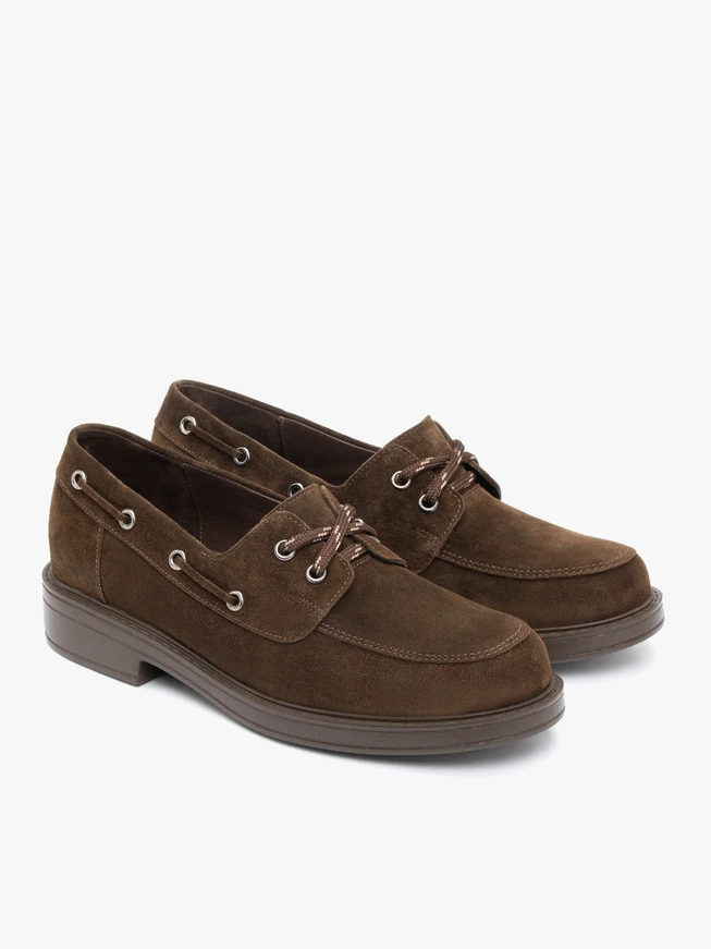 Brown velour half shoes with lacing
