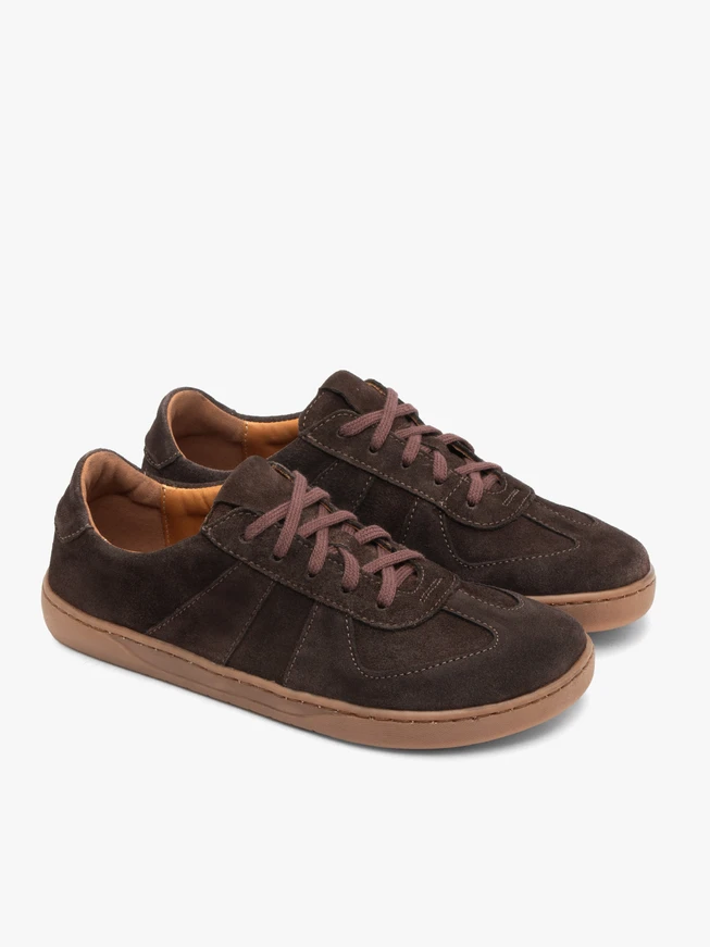 Halbschuhe aus braunem Veloursleder