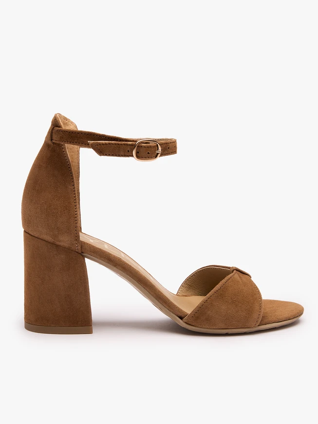 Braune elegante Stiletto-Sandalen