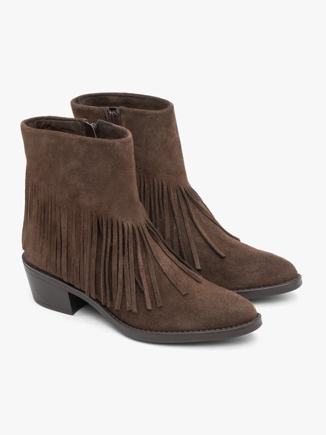 Braune Fransenstiefel
