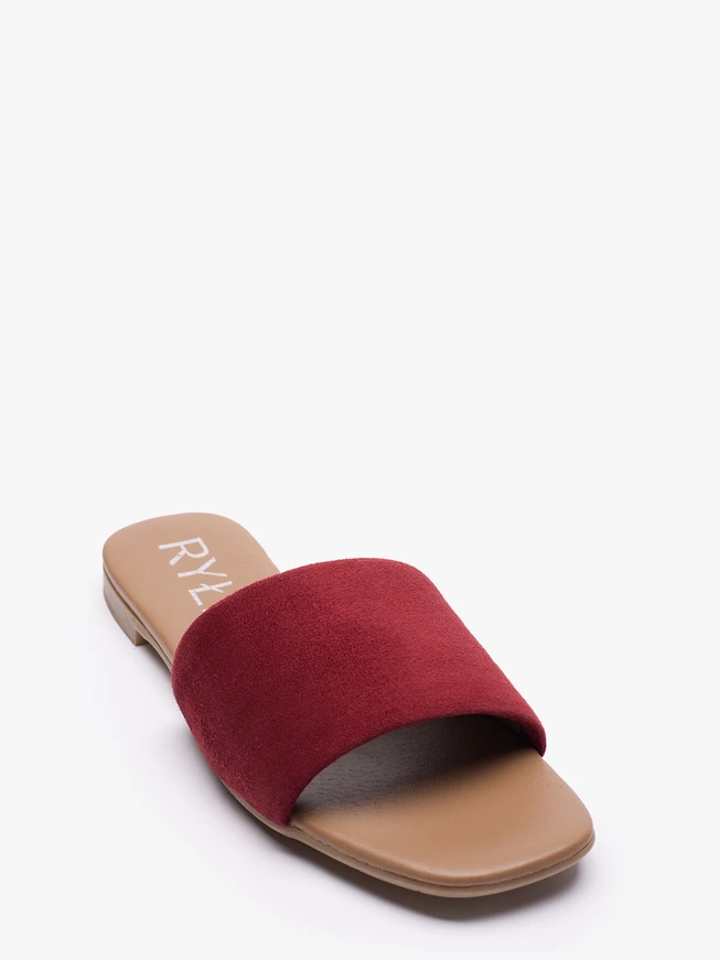 Flache Flip-Flops aus kastanienbraunem Veloursleder