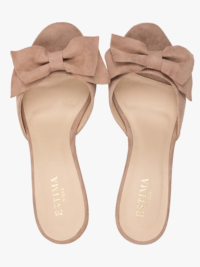 Beigefarbene hochhackige Flip-Flops mit Schleife