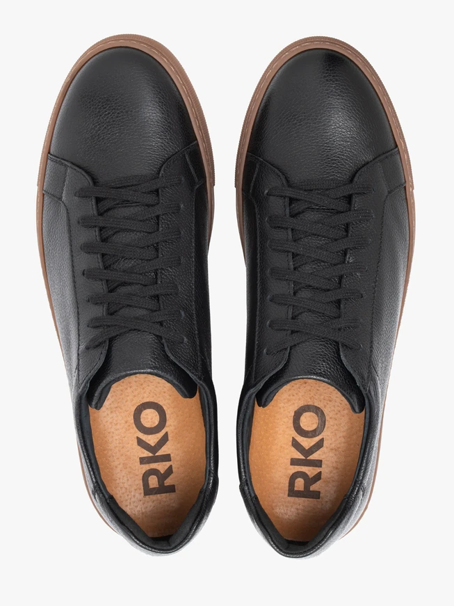 Schwarze Sporthalbschuhe aus Leder