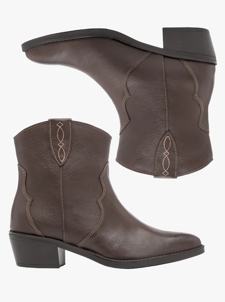 Braune Cowboystiefel