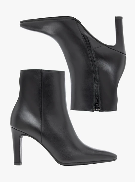 Schwarze Stöckelschuhe aus Leder