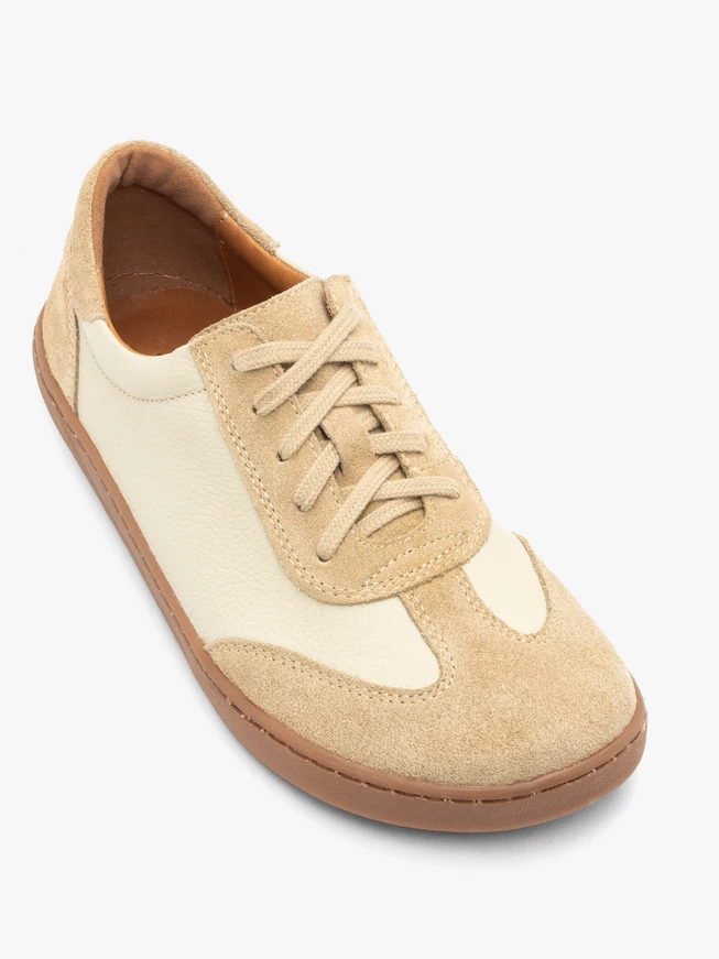 Beige Halbschuhe aus genarbtem Leder und Velours