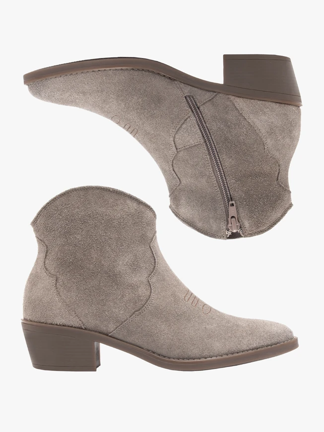 Graue Cowboystiefel aus Veloursleder