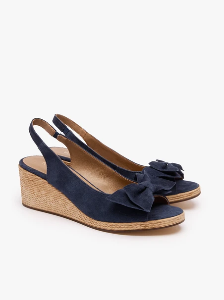 Marineblaue Plateausandalen mit Schleifenverzierung
