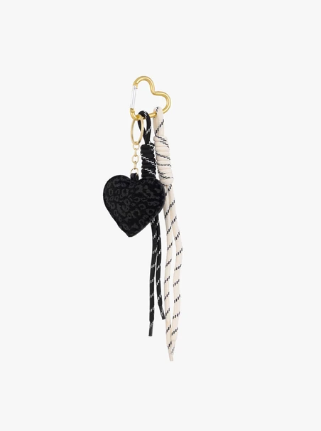 Black heart keychain