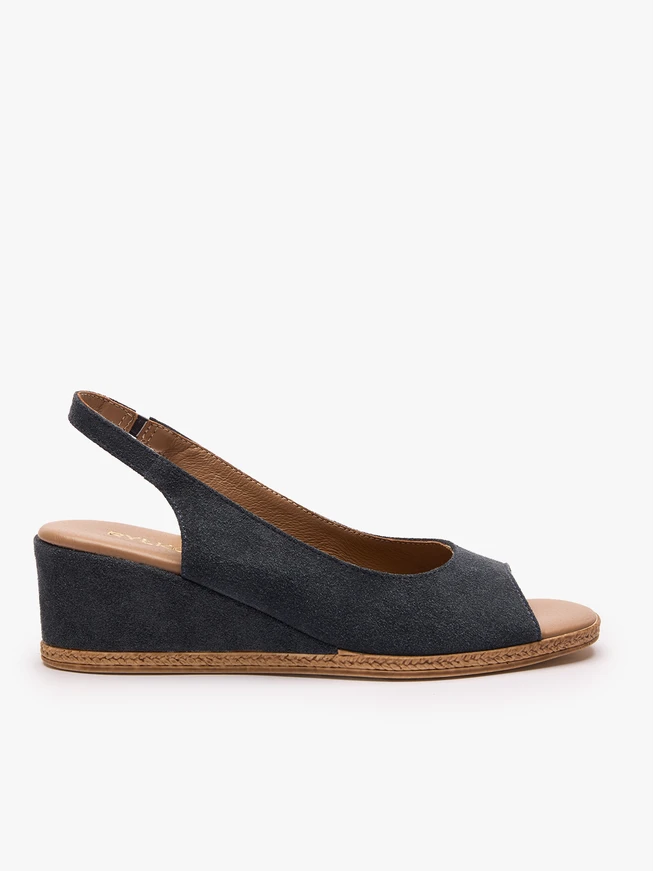 Marineblaue Plateausandalen