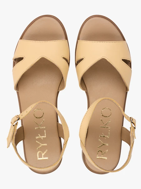 Flache Sandalen aus gelbem Leder