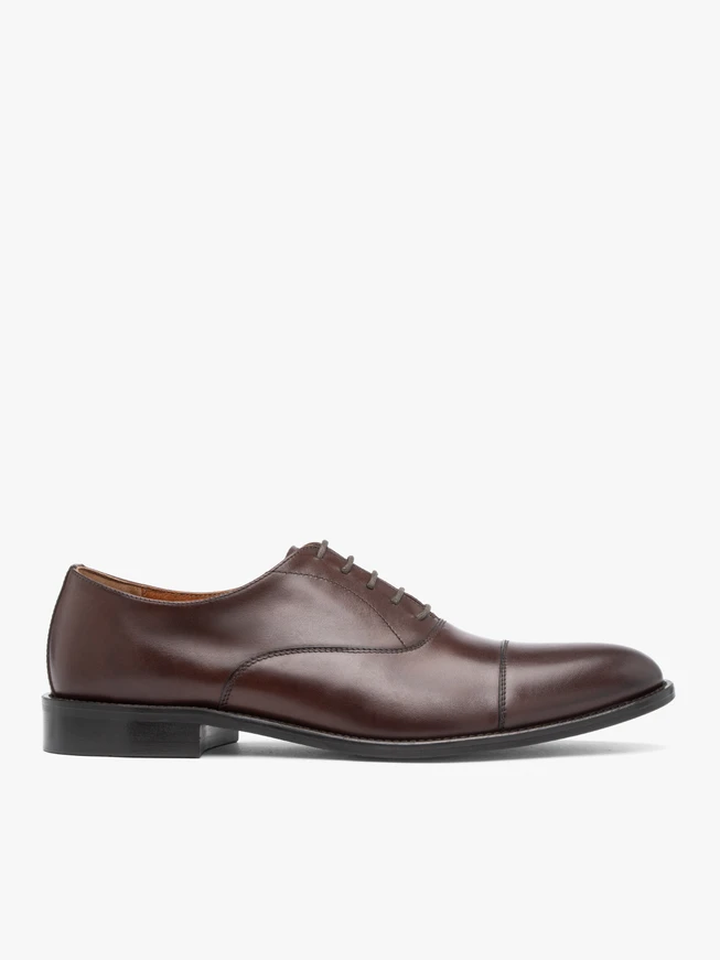 Braune formelle Halbschuhe der Spitzenklasse