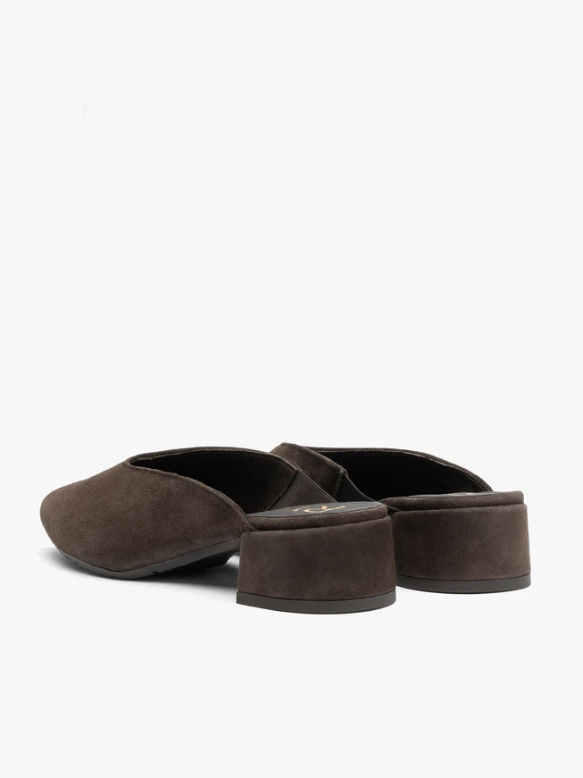 Dunkelbraune Slipper-Flip-Flops