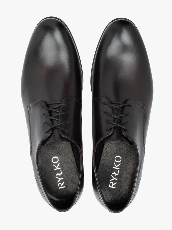 Kastanienbraune formelle Schuhe