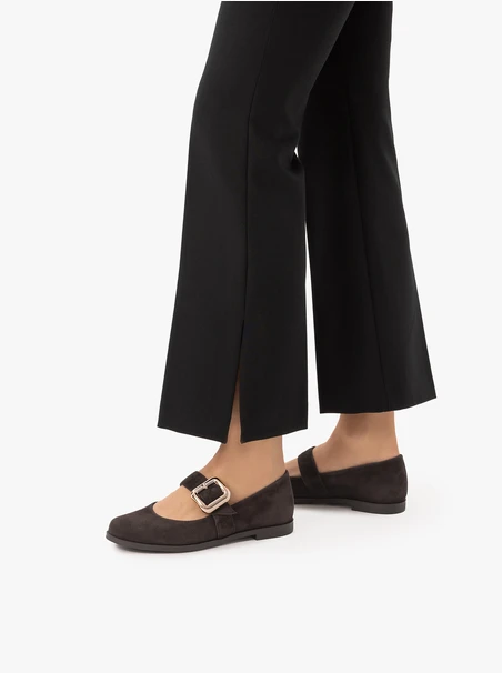 Dark brown Mary Jane ballerinas with strap