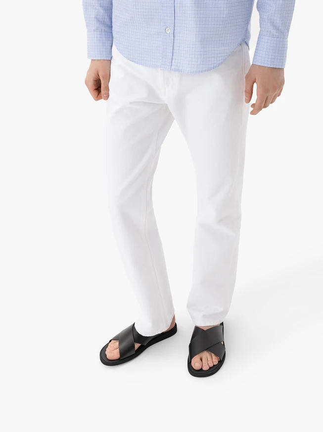 Flip-Flops aus schwarzem genarbtem Leder