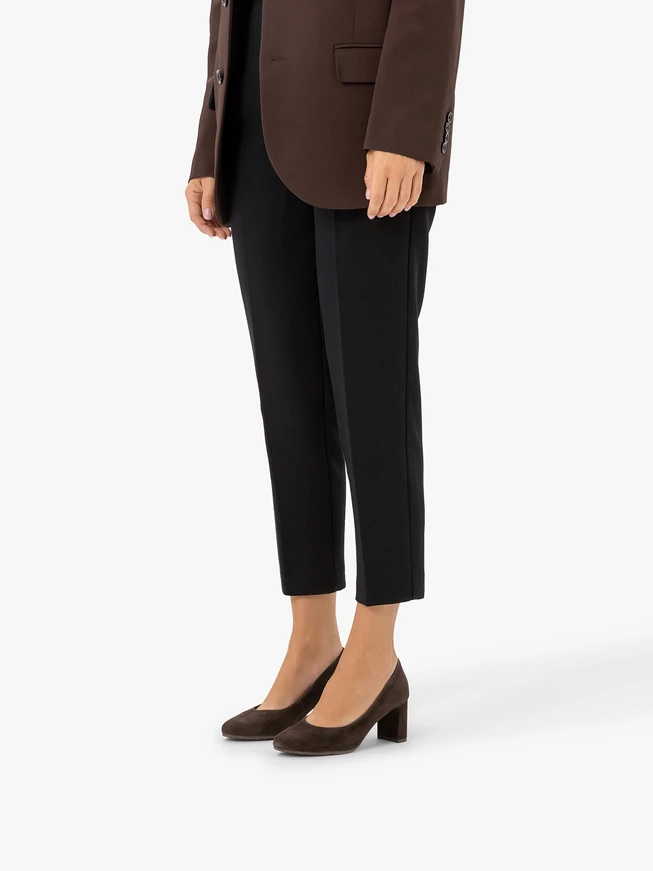 Dark brown women’s pumps