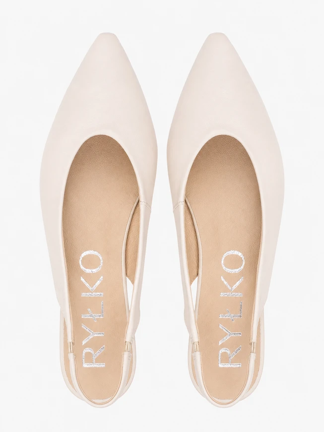 Kremowe czółenka slingback w szpic