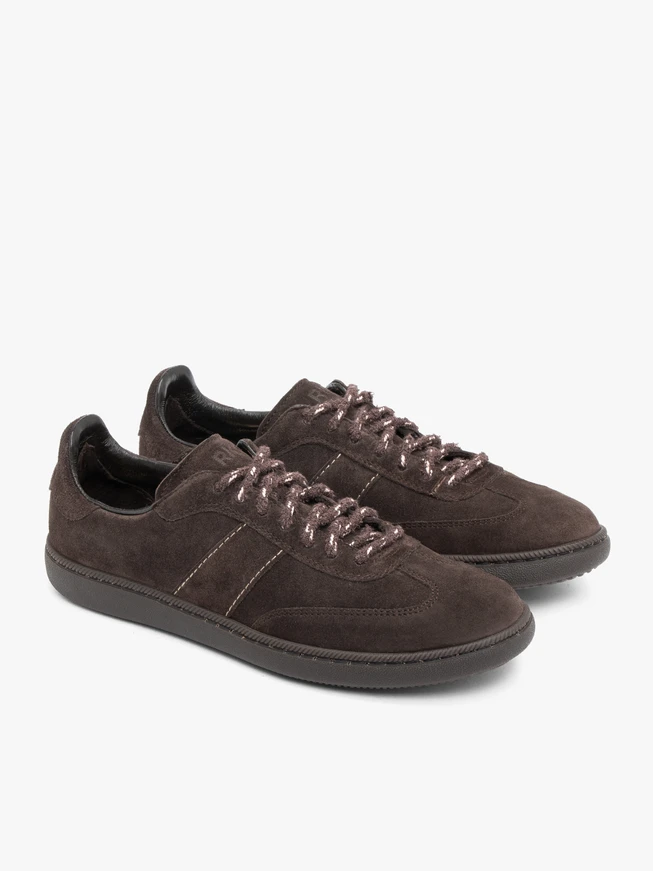 Dunkelbraune Sporthalbschuhe