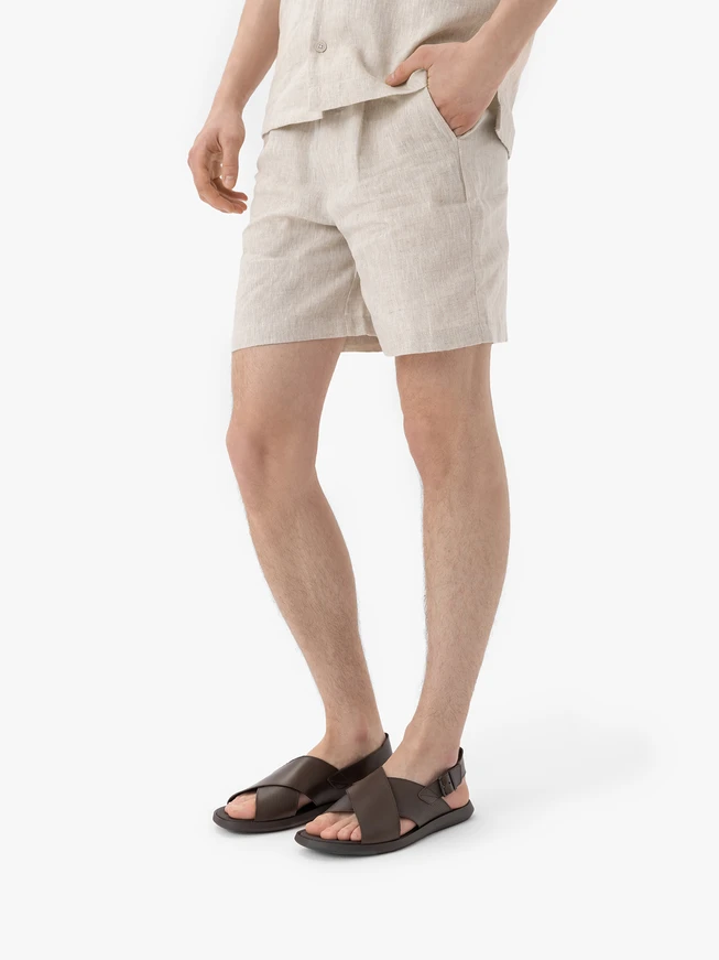 Dunkelbraune Sandalen aus genarbtem Leder