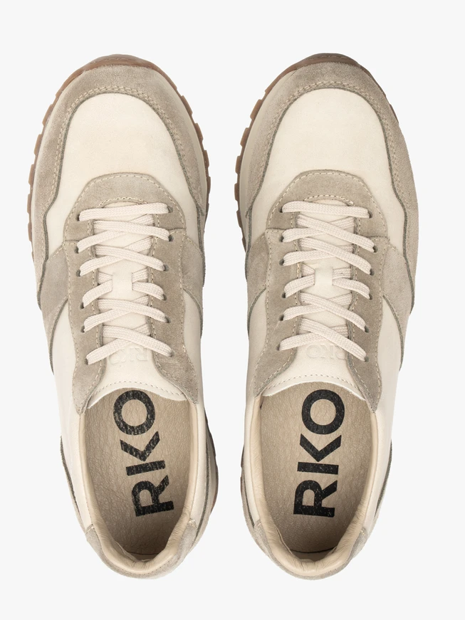 Halbschuhe zum Schnüren in Creme-Olive
