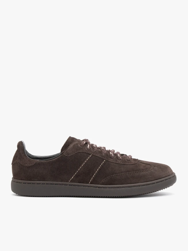 Dunkelbraune Sporthalbschuhe