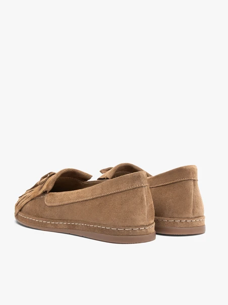 Dunkelbeige Ballerinas mit Fransen