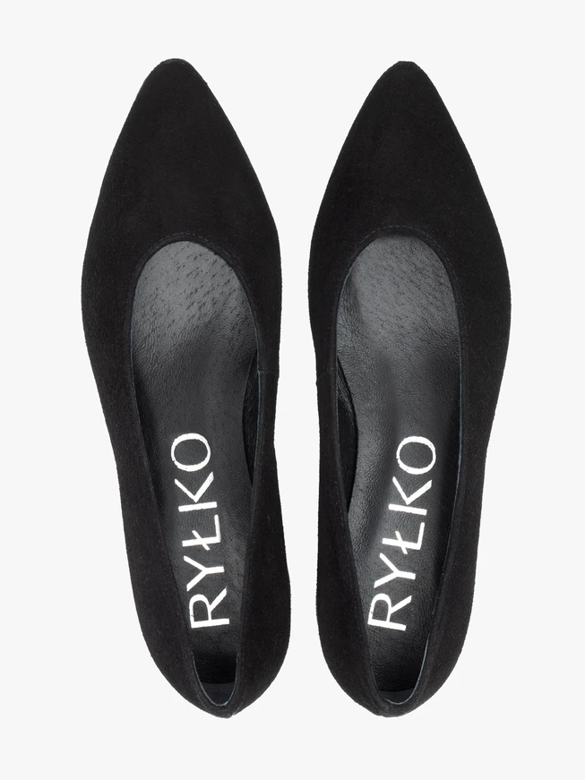 Black velour pumps on a low post
