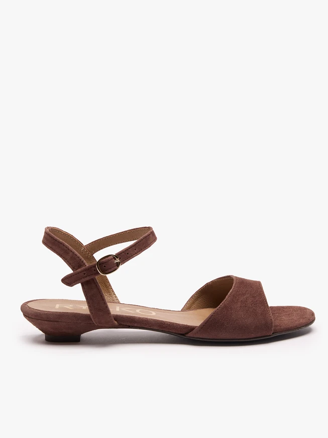Braune Clutch-Sandalen