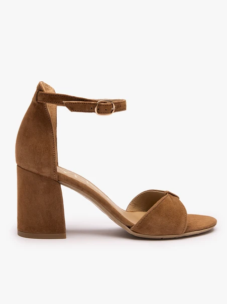 Braune elegante Stiletto-Sandalen
