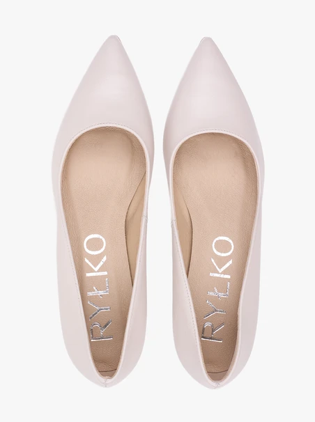 Kremowe czółenka ślubne kitten heels
