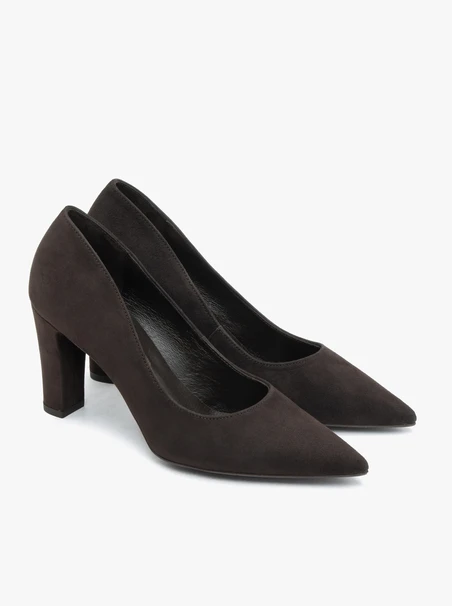Dunkelbraune Pumps mit Absatz