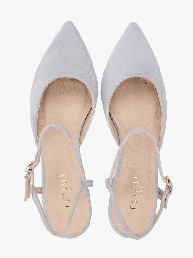 Hellblaue Pumps aus Veloursleder