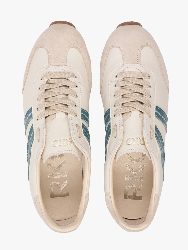 Cremefarbene Sporthalbschuhe mit türkisem Streifen