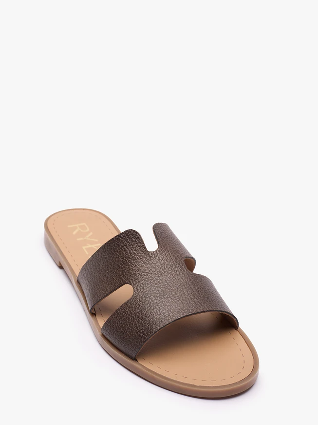 Dunkelbraune H-Flip-Flops
