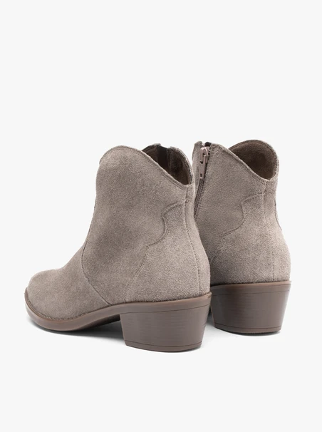 Graue Cowboystiefel aus Veloursleder