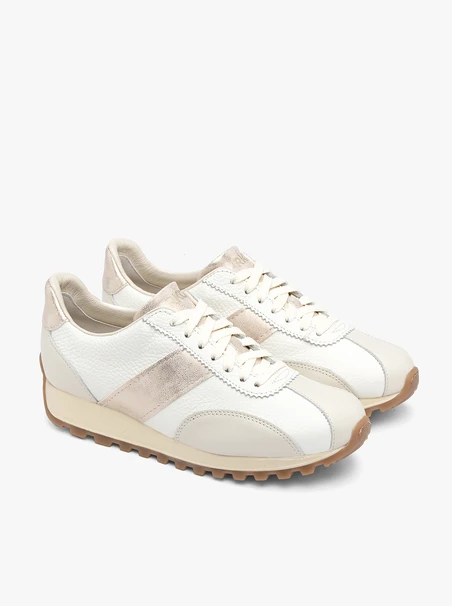 Cream Women’s Sneakers with Gold Accent