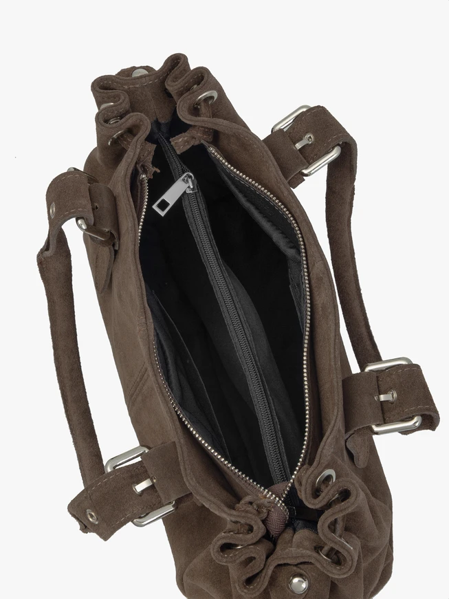 Braune mittelgroße Handtasche