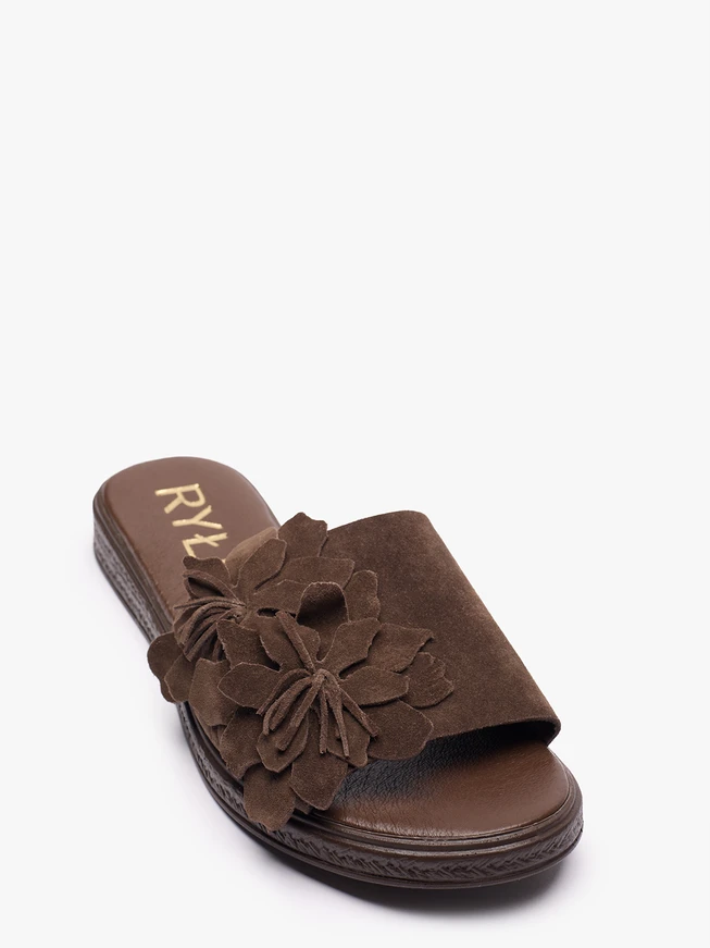 Dunkelbraune flache Flip-Flops mit Blume