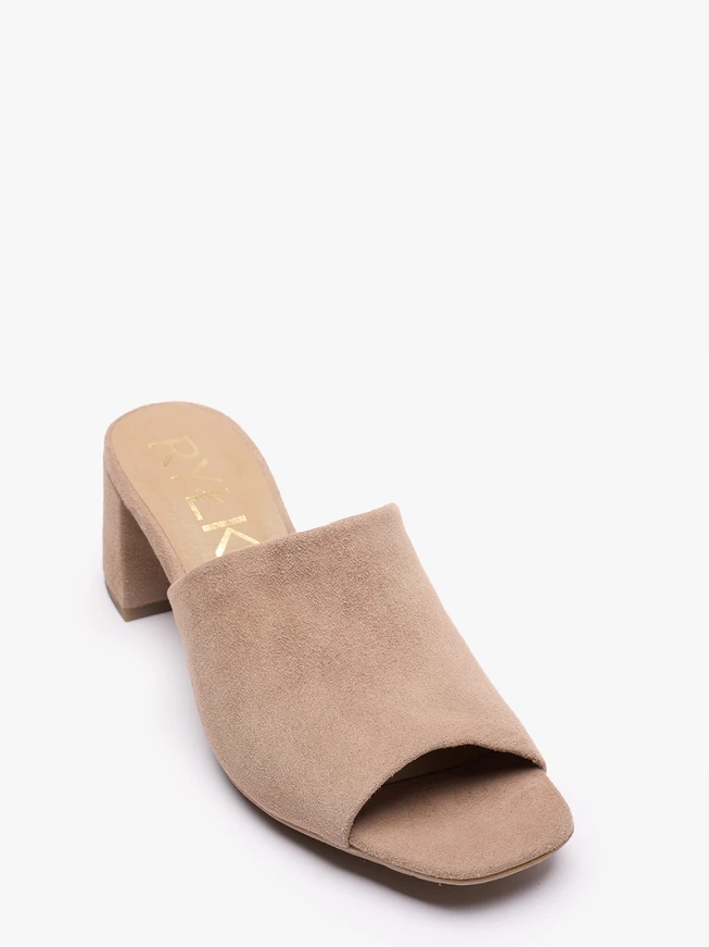 Beigefarbene Flip-Flops mit Absatz
