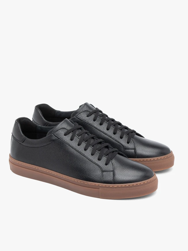 Schwarze Sporthalbschuhe aus Leder