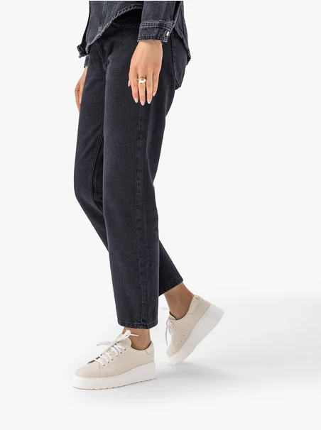 Cremefarbene Plateau-Sneakers