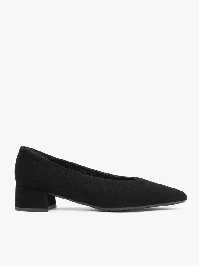 Black velour pumps on a low post