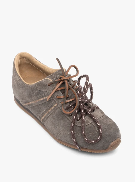 Graue Veloursleder-Sporthalbschuhe