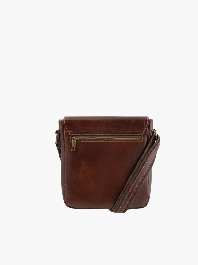 Hellbraune Tasche aus Leder und Stoff